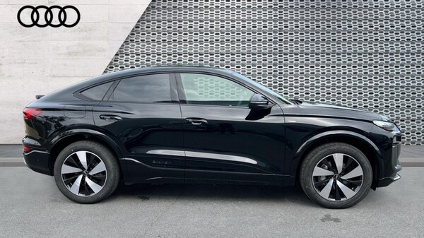 Used Audi Q6 e-tron 2025 for sale - 75602781: Photo 4