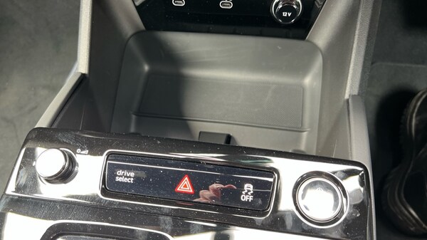 Used Audi Q6 e-tron 2025 for sale - 75602781: Photo 60