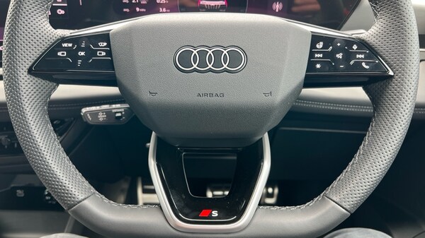 Used Audi Q6 e-tron 2025 for sale - 75602781: Photo 65
