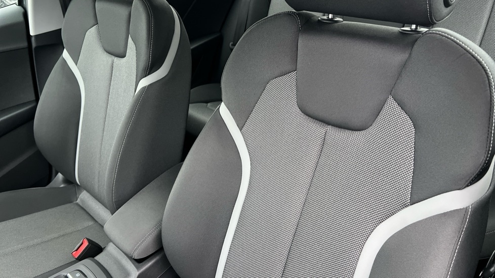 Used Audi Q2 2023 for sale - 76796259: Photo 17