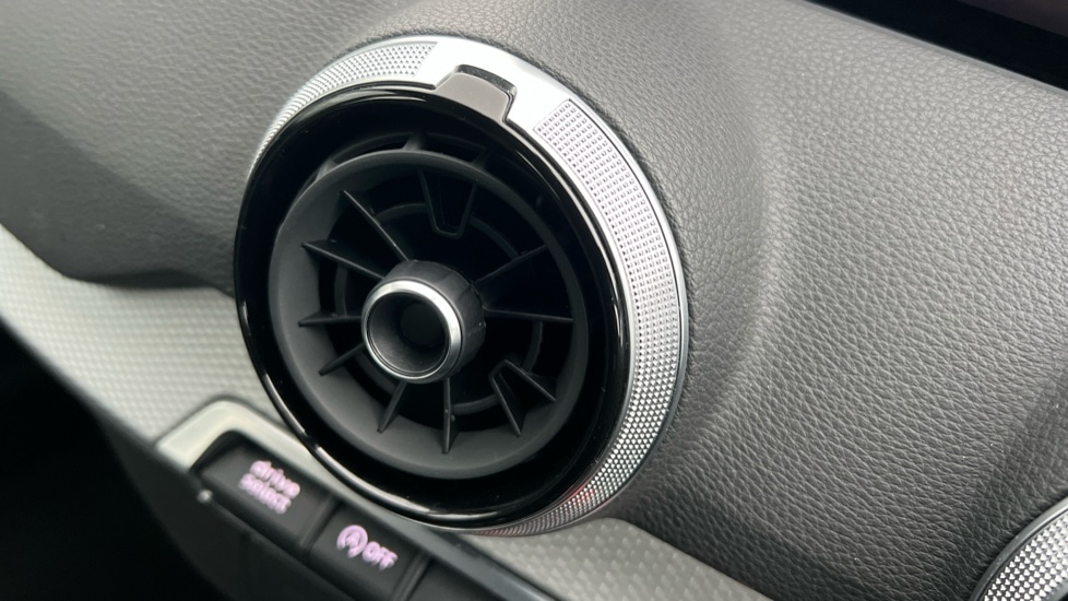 Used Audi Q2 2023 for sale - 76796259: Photo 39