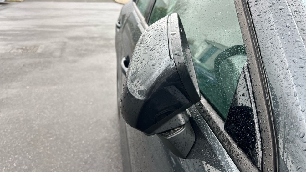 Used Audi Q2 2023 for sale - 76796259: Photo 59