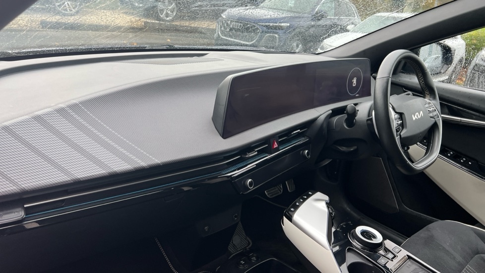 Used Kia EV6 2023 for sale - 76888860: Photo 10