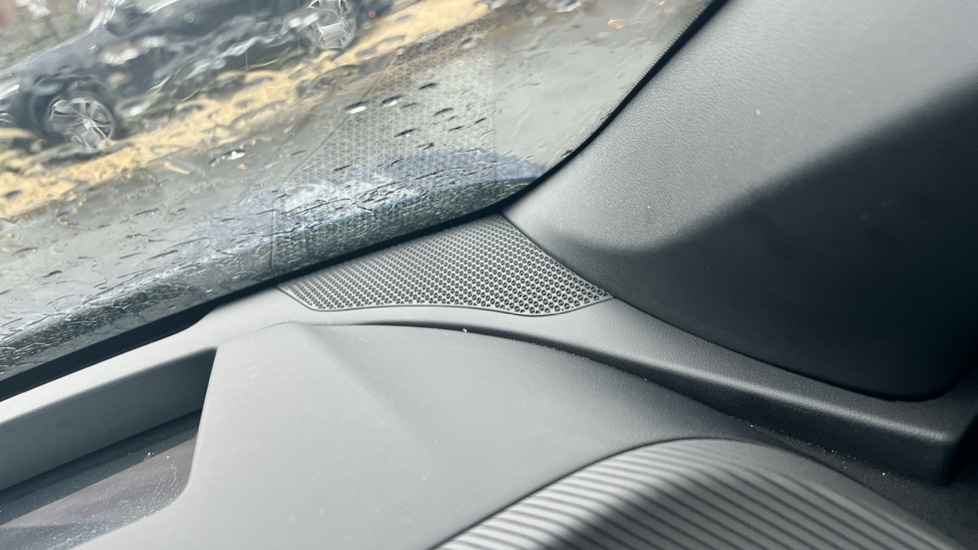 Used Kia EV6 2023 for sale - 76888860: Photo 21