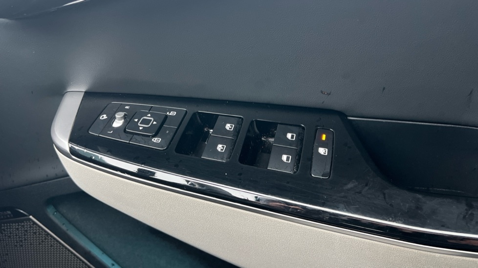 Used Kia EV6 2023 for sale - 76888860: Photo 30