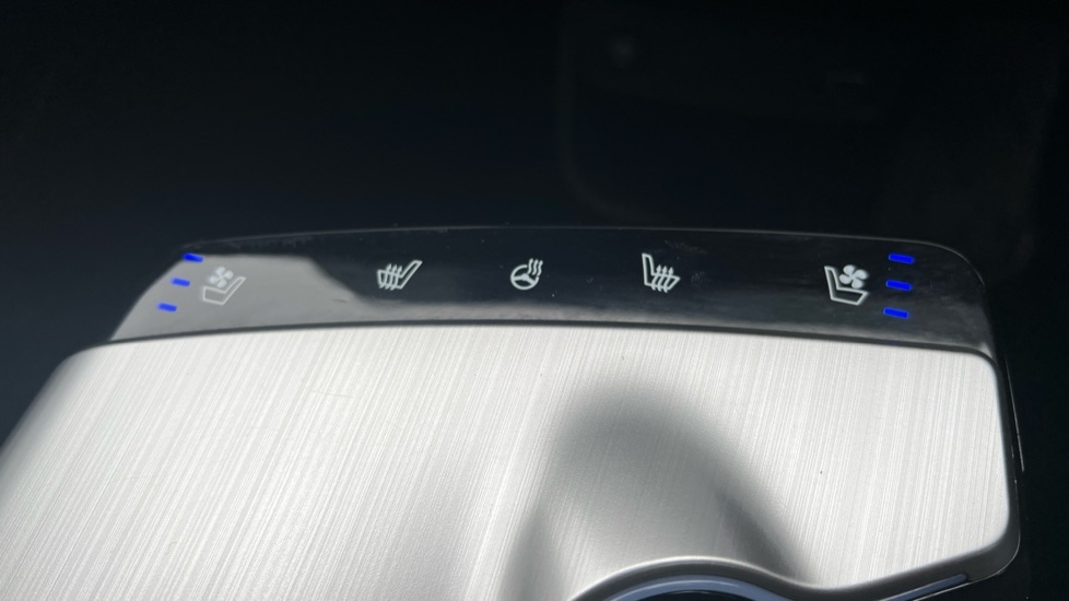 Used Kia EV6 2023 for sale - 76888860: Photo 46