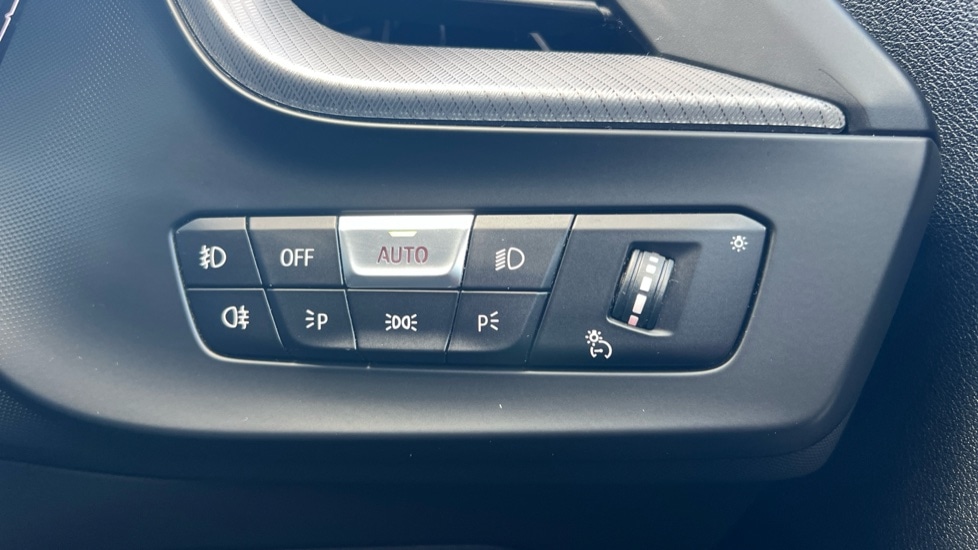 Used BMW 1 Series 2021 for sale - 76948520: Photo 21