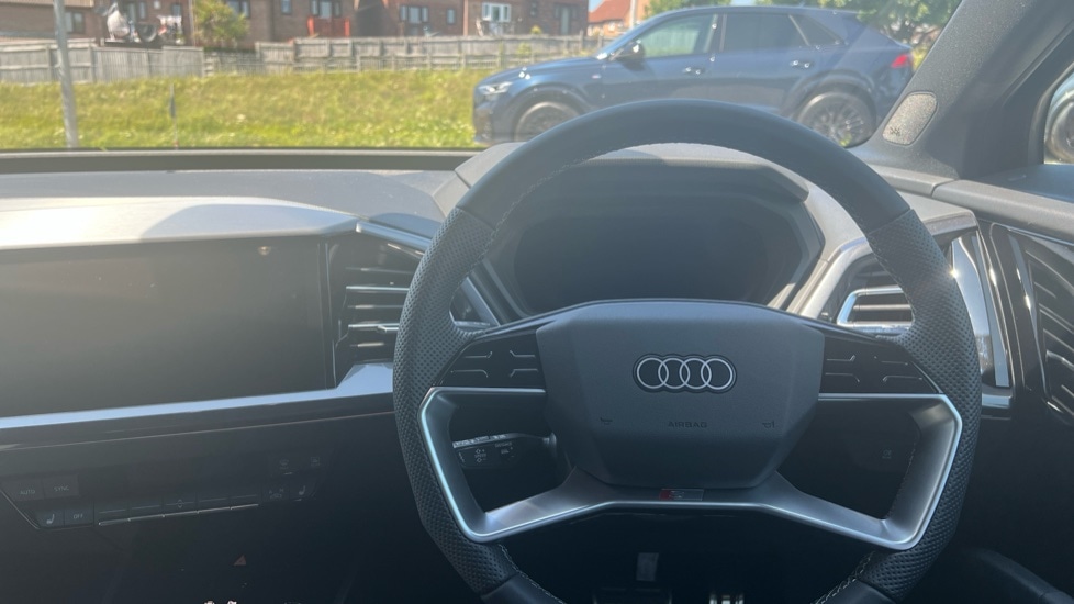 Used Audi Q4 e-tron 2025 for sale - 77067698: Photo 12