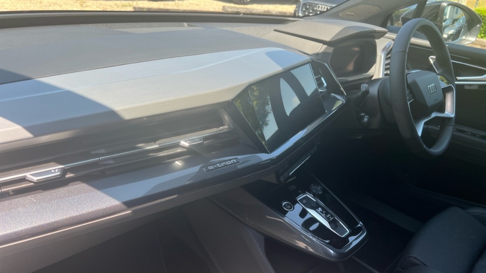 Used Audi Q4 e-tron 2025 for sale - 77067698: Photo 2