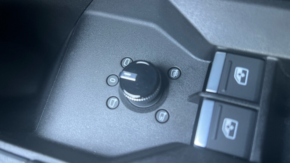 Used Audi Q4 e-tron 2025 for sale - 77067698: Photo 41