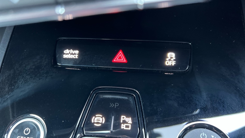 Used Audi Q4 e-tron 2025 for sale - 77067698: Photo 66