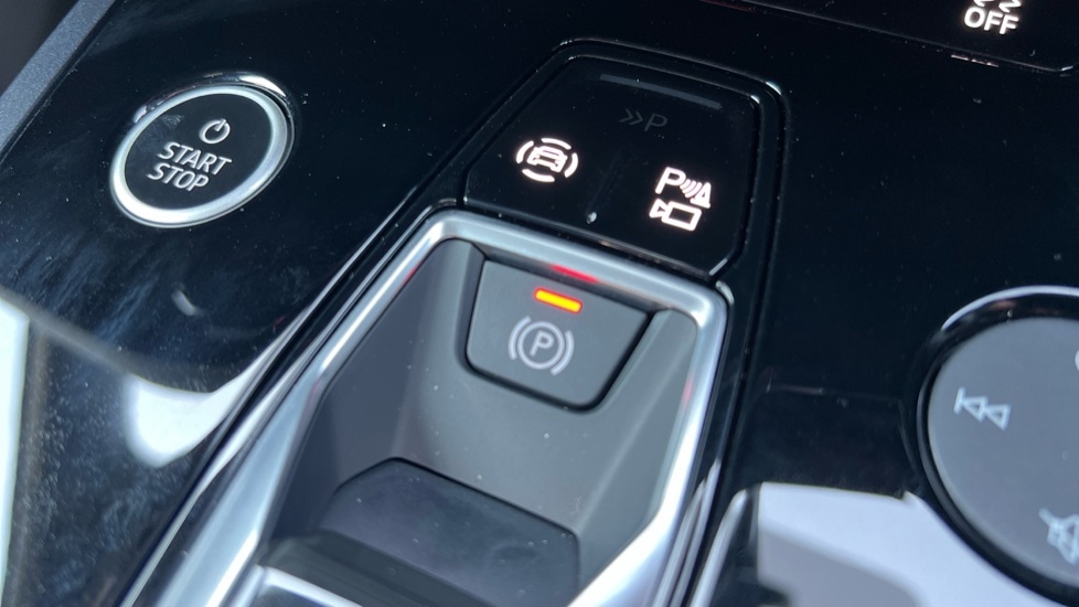 Used Audi Q4 e-tron 2025 for sale - 77067698: Photo 80