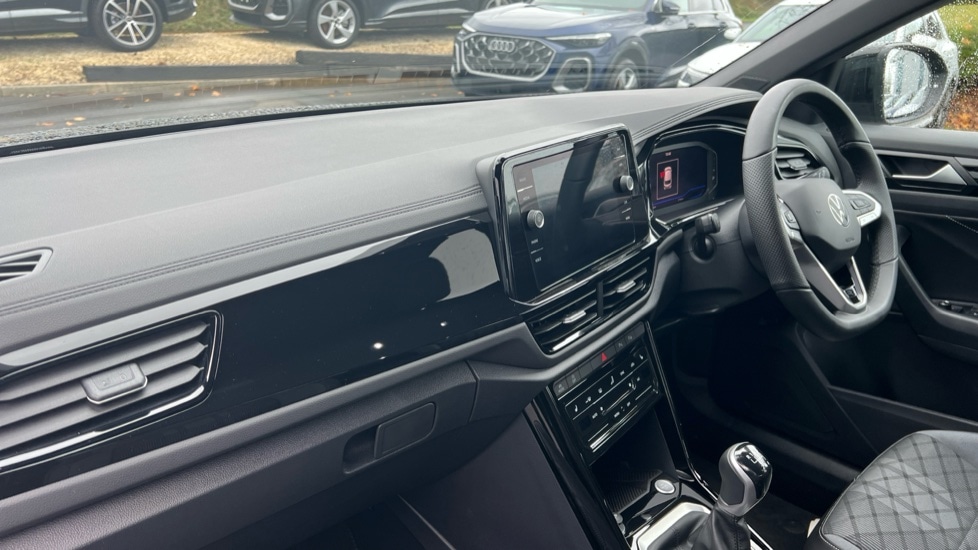 Used Volkswagen T-Roc 2025 for sale - 76434611: Photo 10