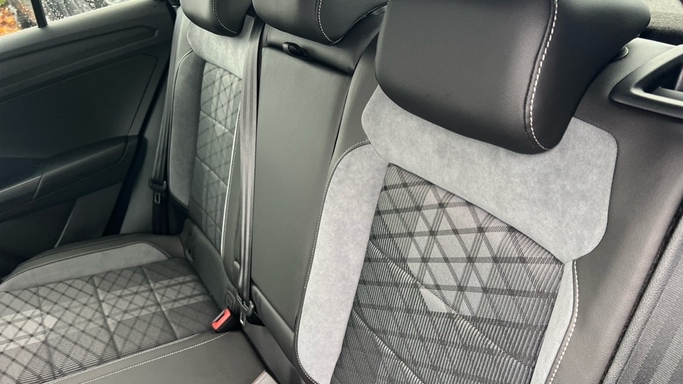 Used Volkswagen T-Roc 2025 for sale - 76434611: Photo 14