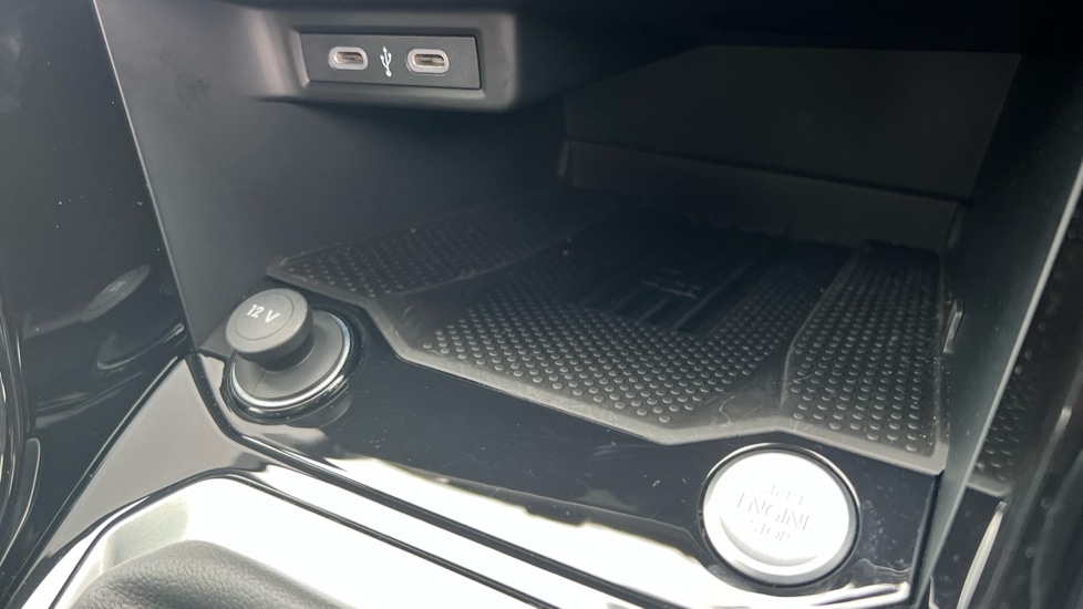 Used Volkswagen T-Roc 2025 for sale - 76434611: Photo 37