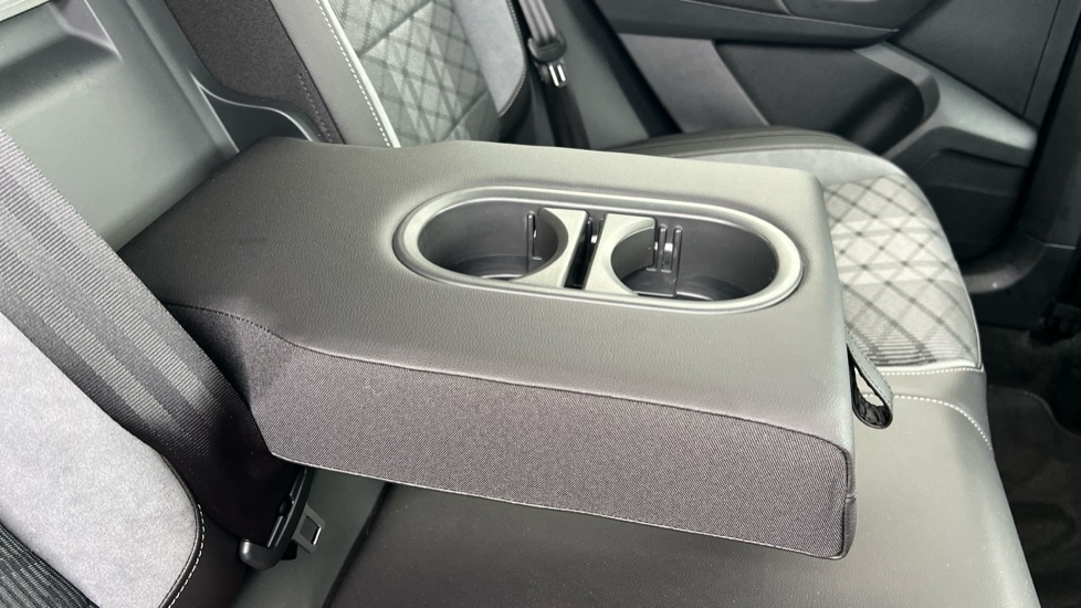 Used Volkswagen T-Roc 2025 for sale - 76434611: Photo 54