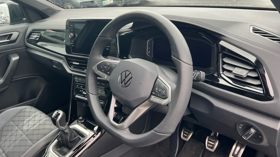 Used Volkswagen T-Roc 2025 for sale - 76434611: Photo 9
