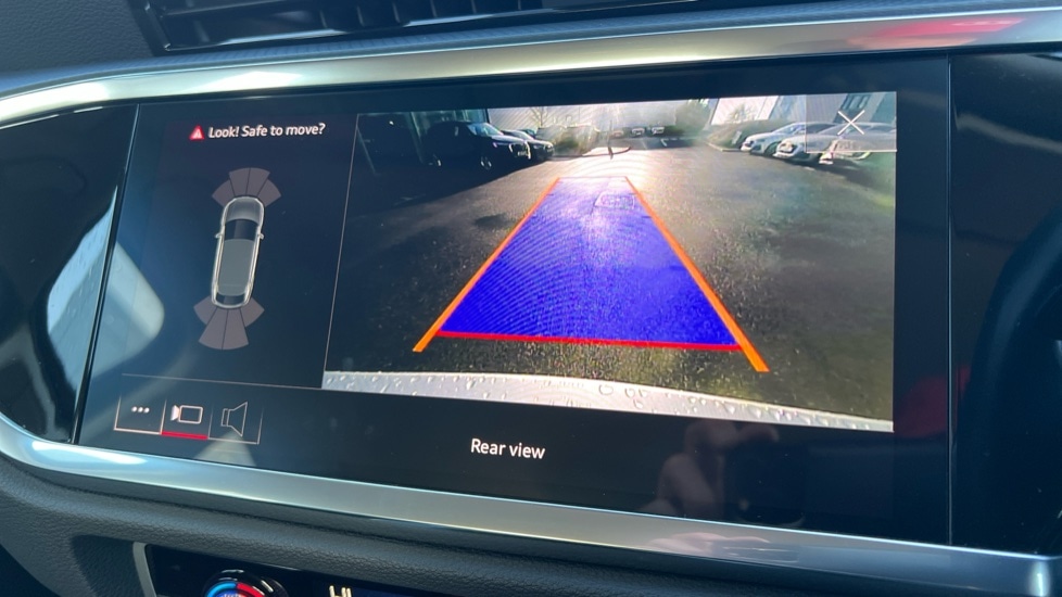 Used Audi Q3 2023 for sale - 76942891: Photo 45