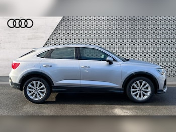 Used Audi Q3 2023 for sale - 76942891: Photo
