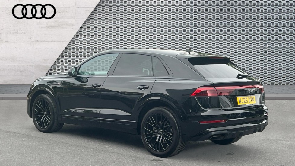 Used Audi Q8 2025 for sale - 76176375: Photo 3