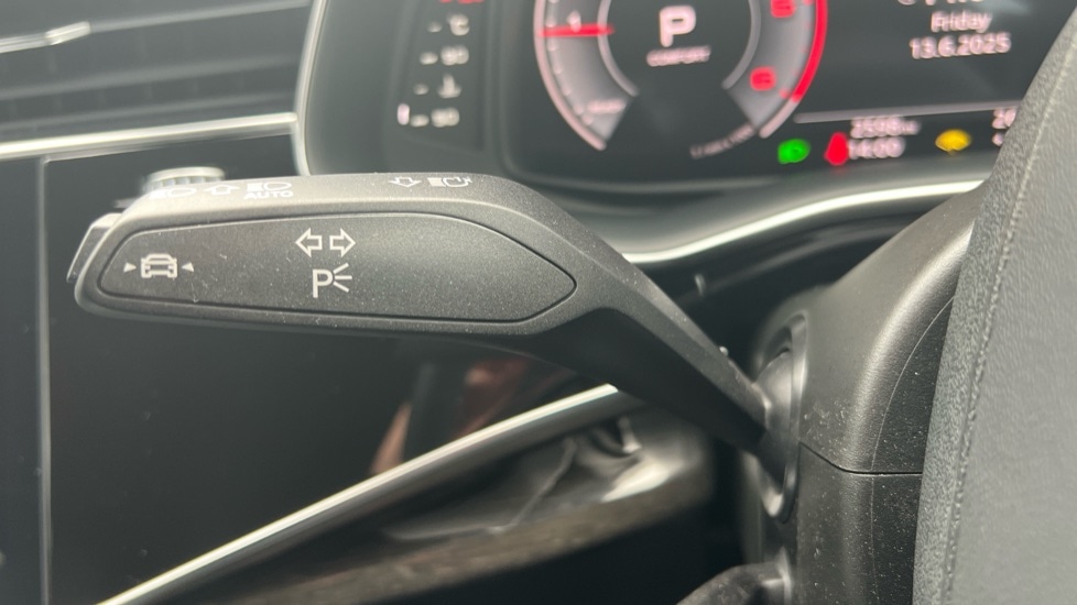 Used Audi Q8 2025 for sale - 76176375: Photo 31