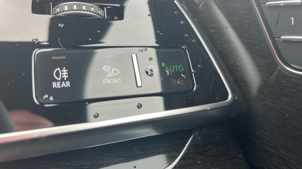 Used Audi Q8 2025 for sale - 76176375: Photo 35