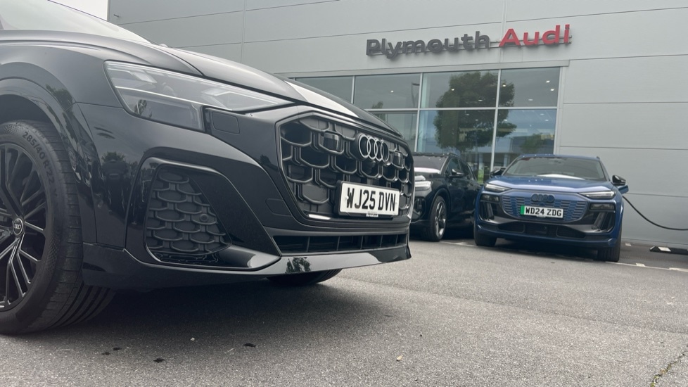 Used Audi Q8 2025 for sale - 76176375: Photo 44