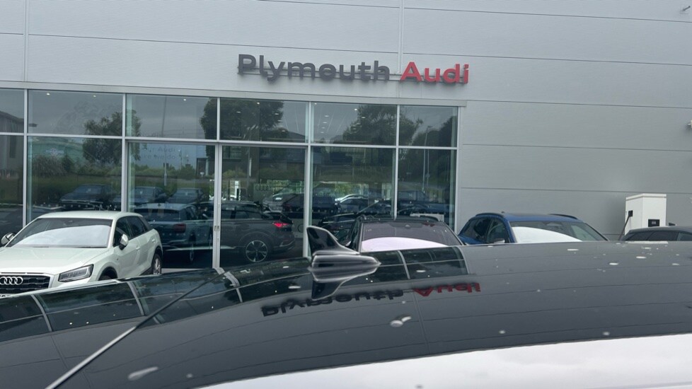 Used Audi Q8 2025 for sale - 76176375: Photo 48
