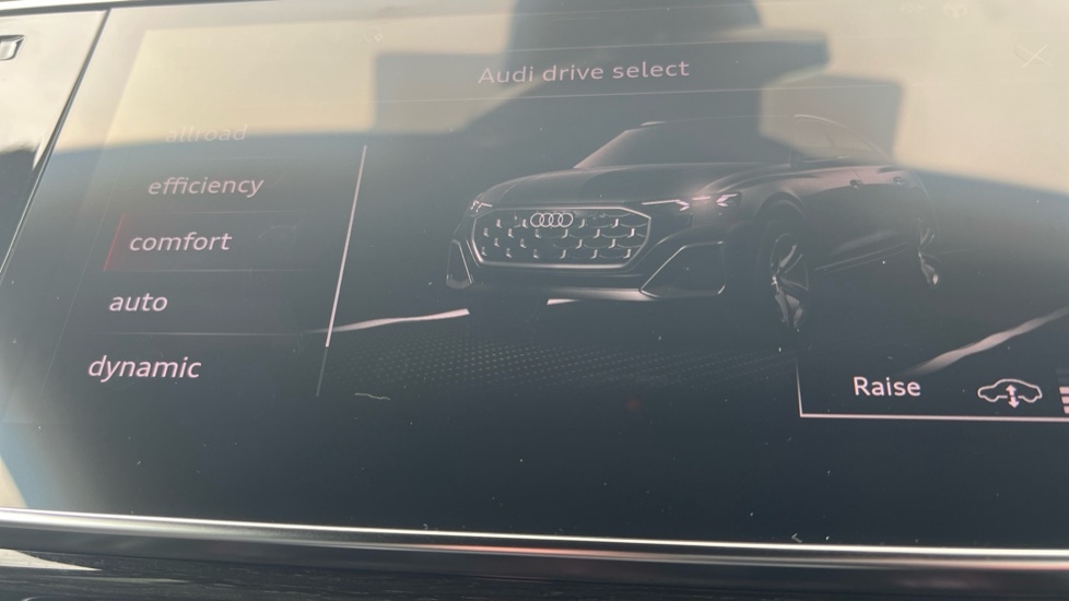 Used Audi Q8 2025 for sale - 76176375: Photo 63