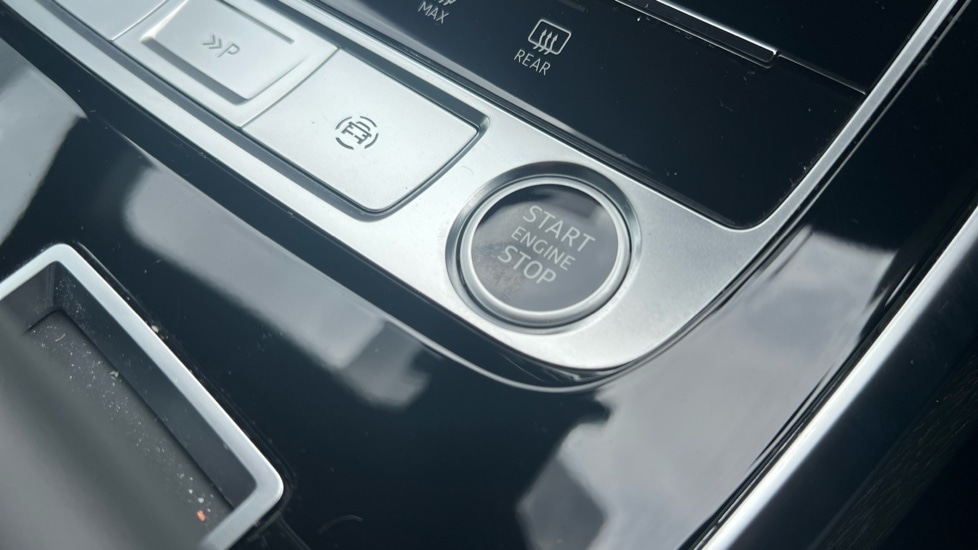 Used Audi Q8 2025 for sale - 76176375: Photo 77