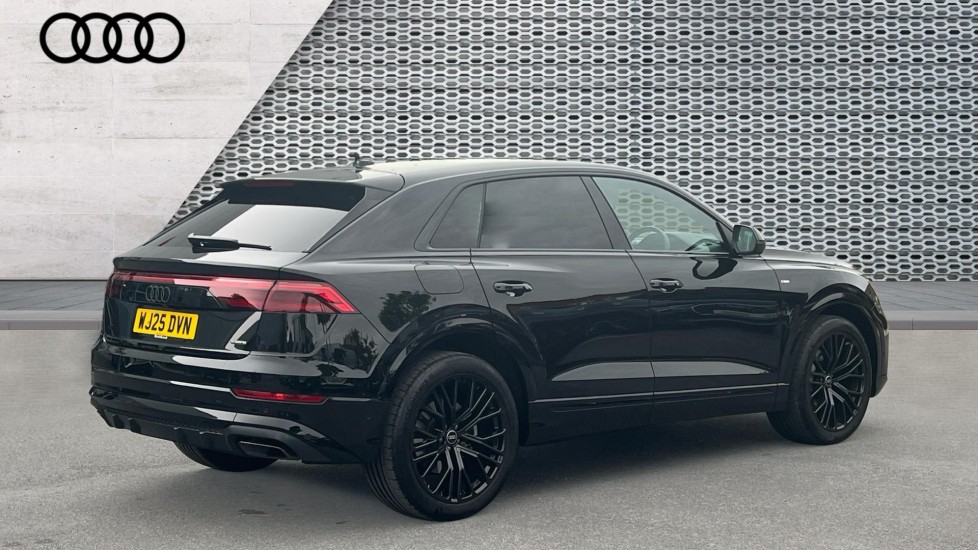 Used Audi Q8 2025 for sale - 76176375: Photo 8