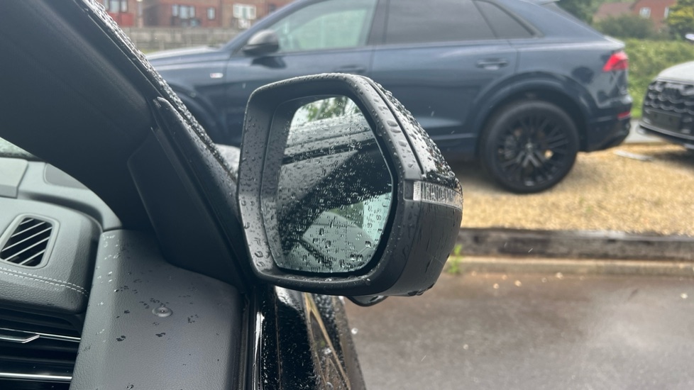 Used Audi Q8 2025 for sale - 76176375: Photo 81