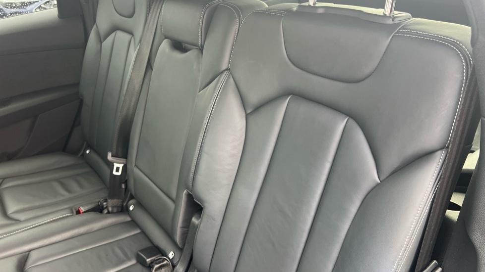 Used Audi Q7 2023 for sale - 76140374: Photo 15