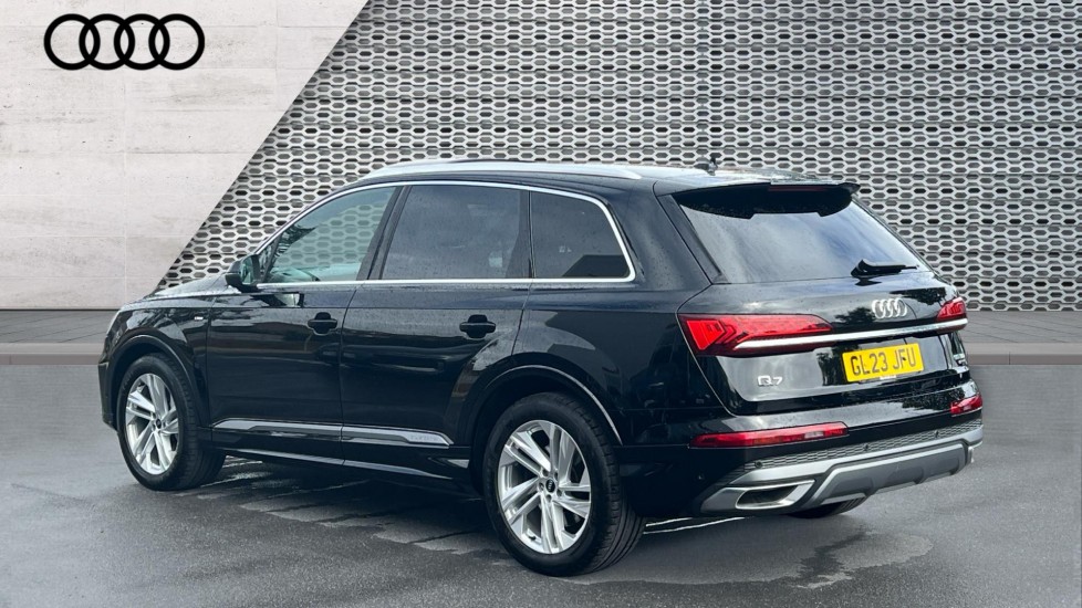 Used Audi Q7 2023 for sale - 76140374: Photo 3