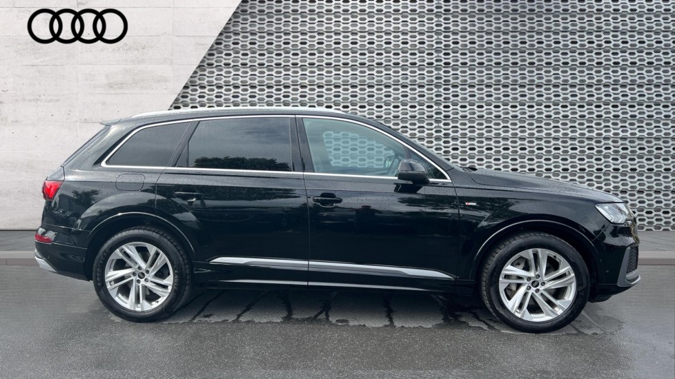 Used Audi Q7 2023 for sale - 76140374: Photo 4