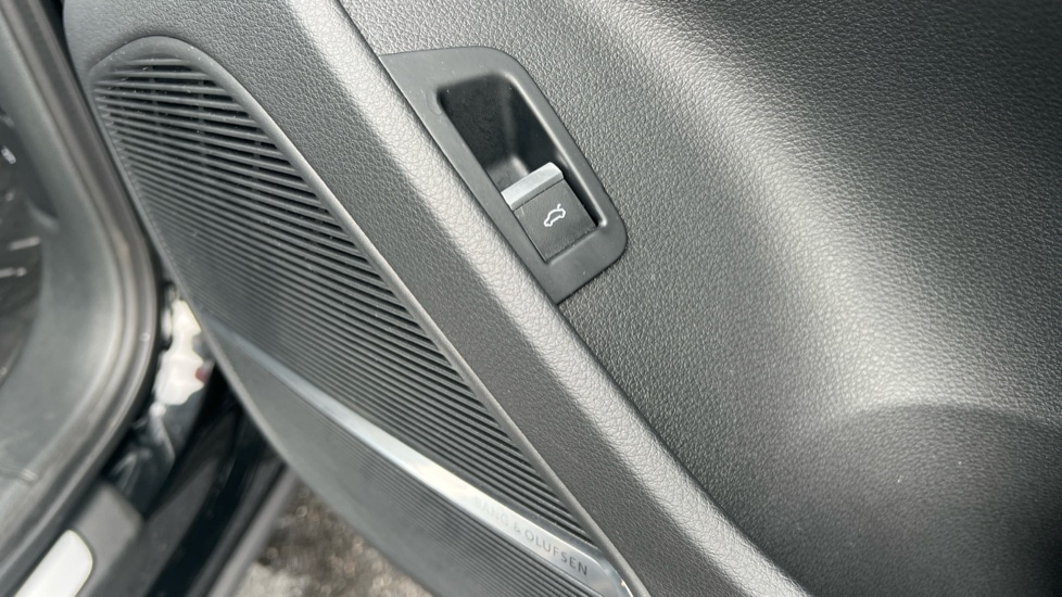Used Audi Q7 2023 for sale - 76140374: Photo 55