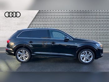 Used Audi Q7 2025 for sale - 76826829: Photo
