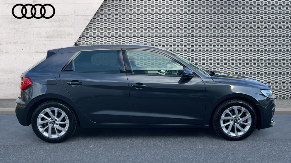 Used Audi A1 2023 for sale - 76523530: Photo 4