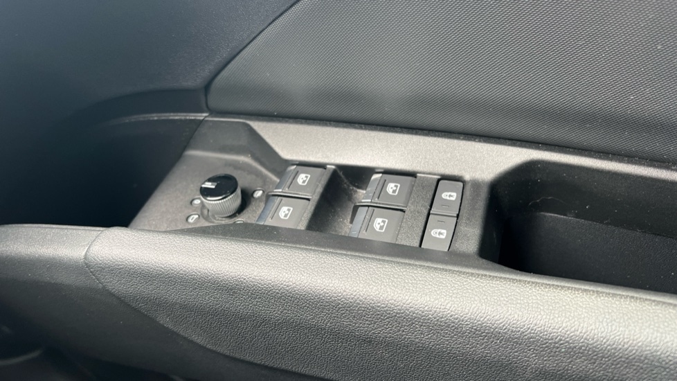 Used Audi Q4 e-tron 2023 for sale - 76501421: Photo 28