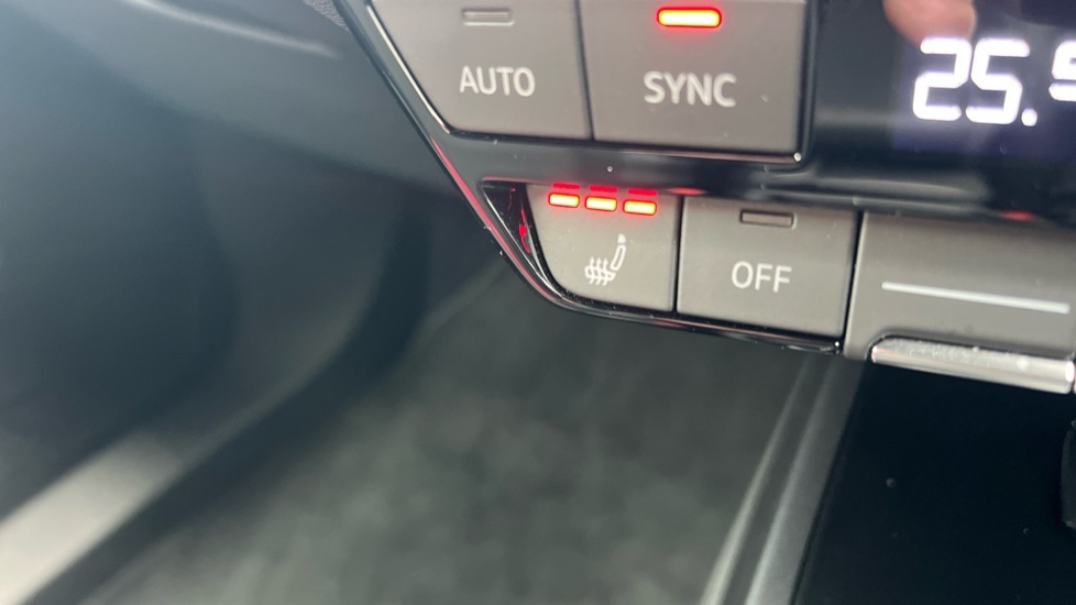 Used Audi Q4 e-tron 2023 for sale - 76501421: Photo 47