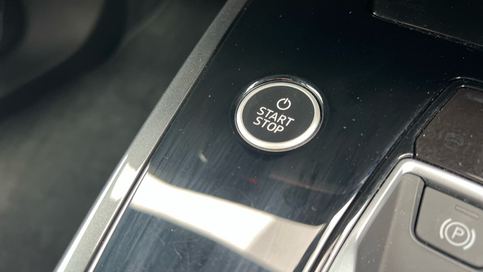 Used Audi Q4 e-tron 2023 for sale - 76501421: Photo 48