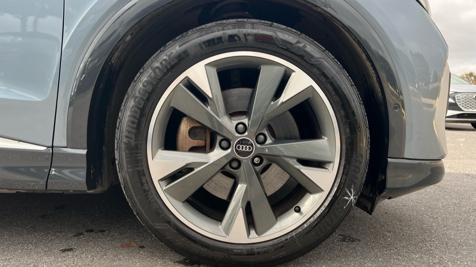 Used Audi Q4 e-tron 2023 for sale - 76501421: Photo 5