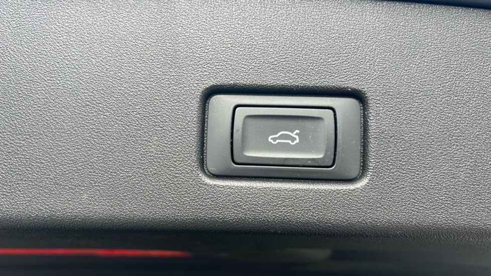 Used Audi Q4 e-tron 2023 for sale - 76501421: Photo 60