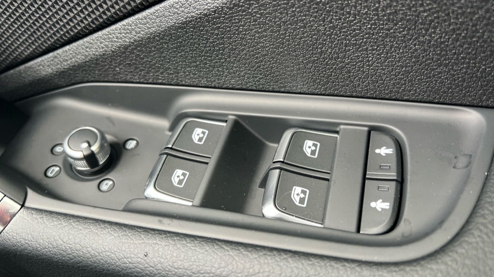 Used Audi Q2 2025 for sale - 76597824: Photo 84