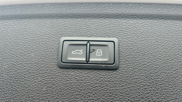 Used Audi Q5 2023 for sale - 76112382: Photo 93
