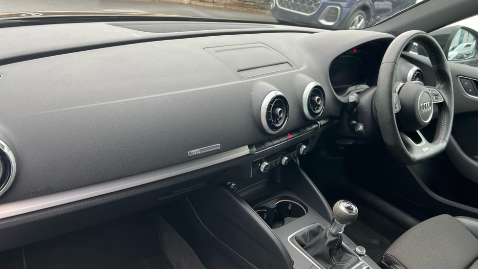 Used Audi A3 2019 for sale - 76660691: Photo 2