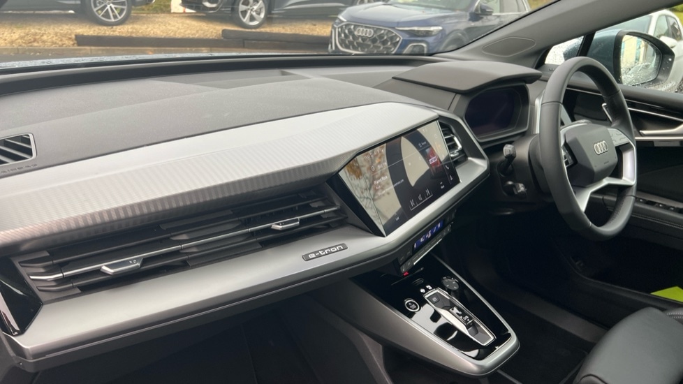 Used Audi Q4 e-tron 2024 for sale - 76539897: Photo 2