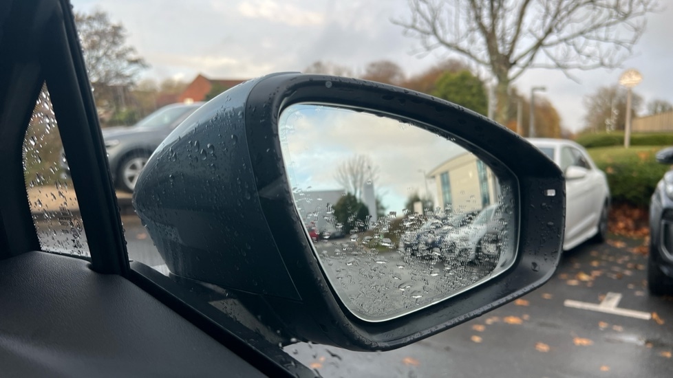 Used Audi Q4 e-tron 2024 for sale - 76539897: Photo 32