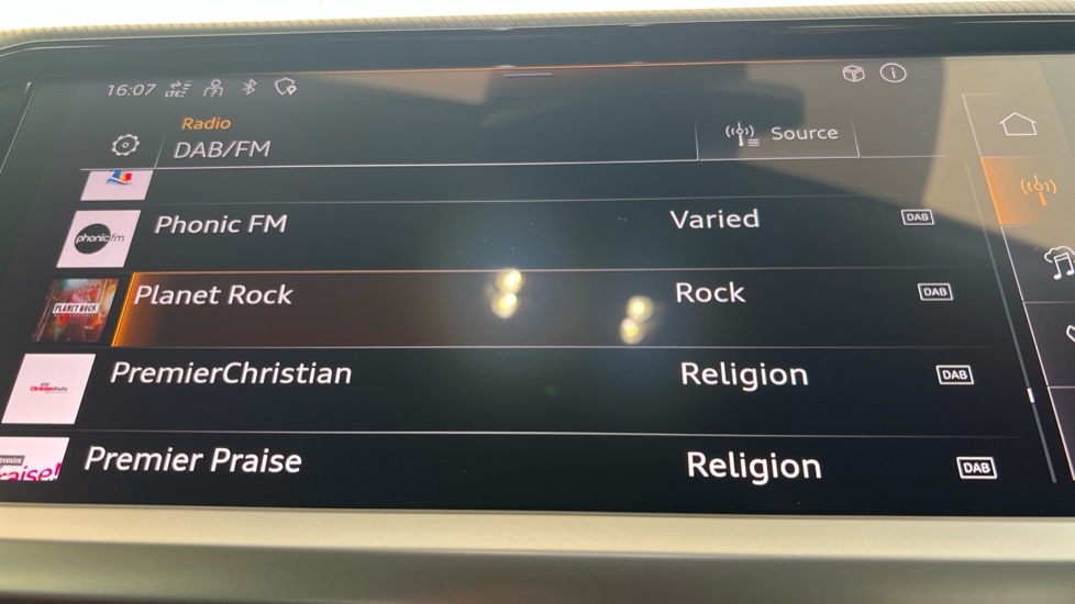 Used Audi Q4 e-tron 2024 for sale - 76539897: Photo 38