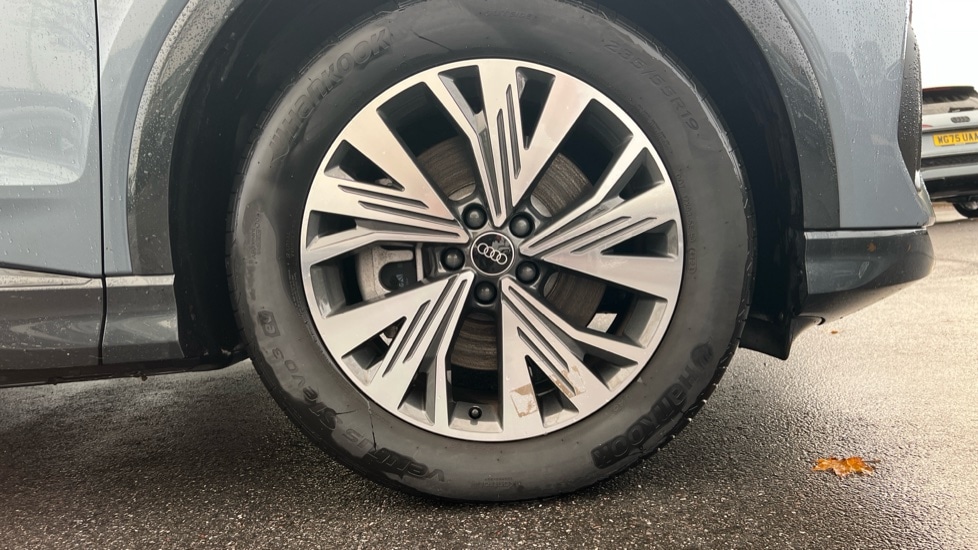 Used Audi Q4 e-tron 2024 for sale - 76539897: Photo 5